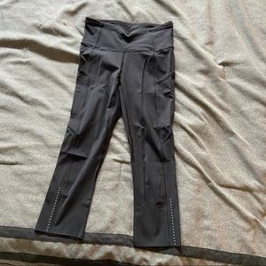 Fast and free crop 19” black crop